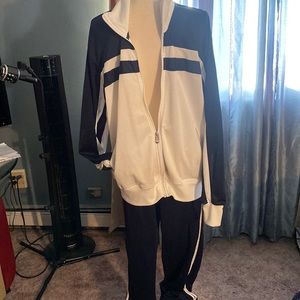 nike navy blue jogger outfit